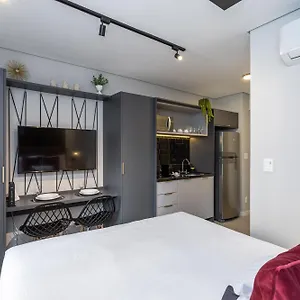 Charlie Alves Guimaraes Pinheiros Apartment